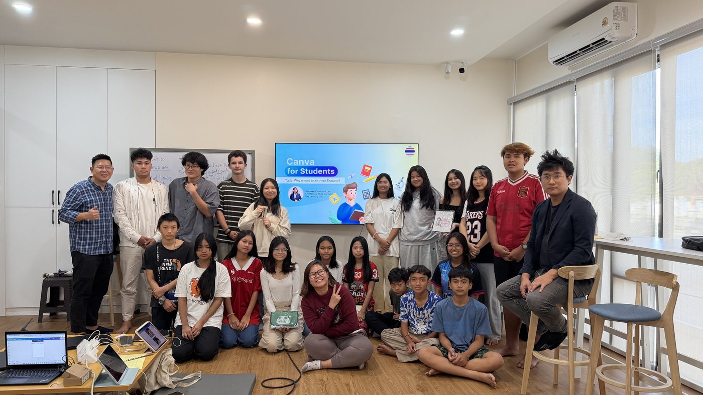 Introduction to Canva workshop with youth groups in Lat Krabang